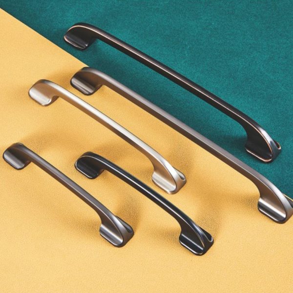 Zamak Cabinet Handle and Knob in Black and Gold - Recommended Design for Popular Home Interiors