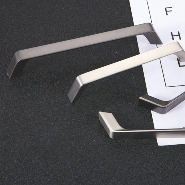 Satin Nickel and Chrome Zamak Cabinet Handle - Popular Design for Handles and Knobs