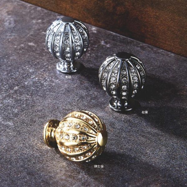 Chrome Double Robe Hook Zamak Handle and Knob